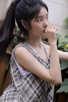 低头看我是怎么玩你的小说